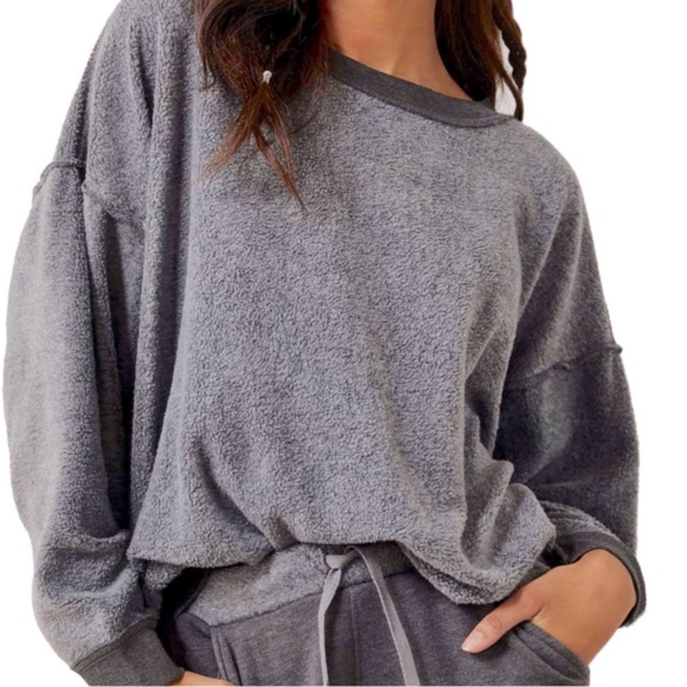 Free People Kelly Washed Fuzzy Oversized Lounge Top in Gray Size XS NWT